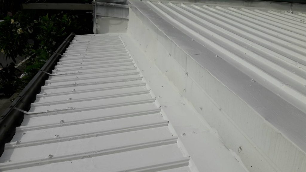 台灣屏東潮州餐廳使用CGF7600A水性抗污隔熱防水漆施工中