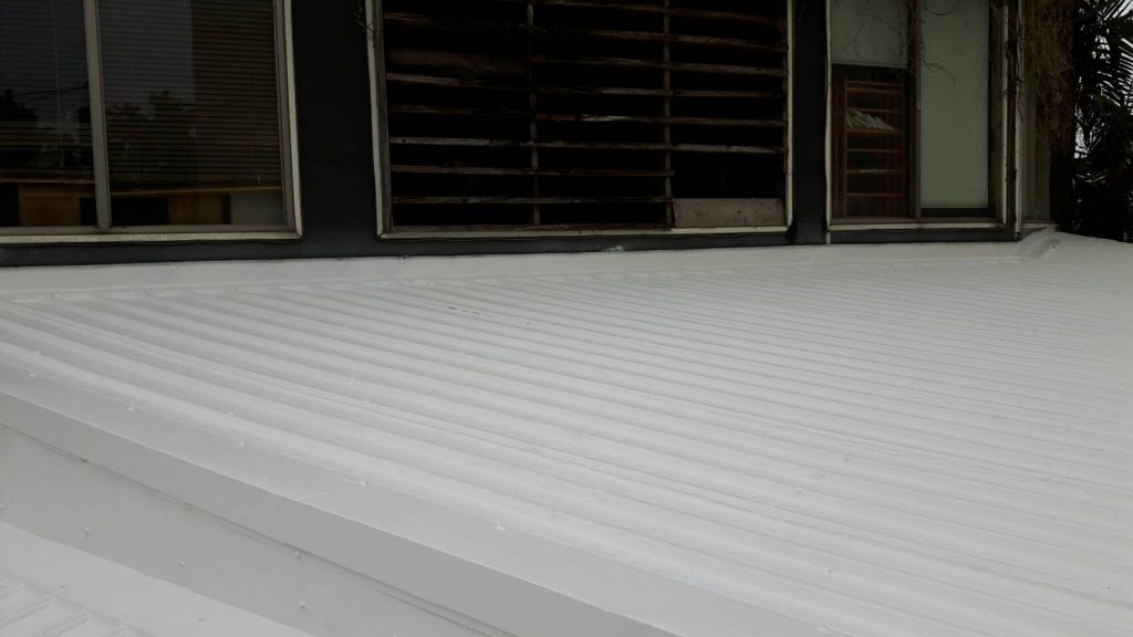台灣屏東潮州餐廳使用CGF7600A水性抗污隔熱防水漆後，有效隔熱保溫