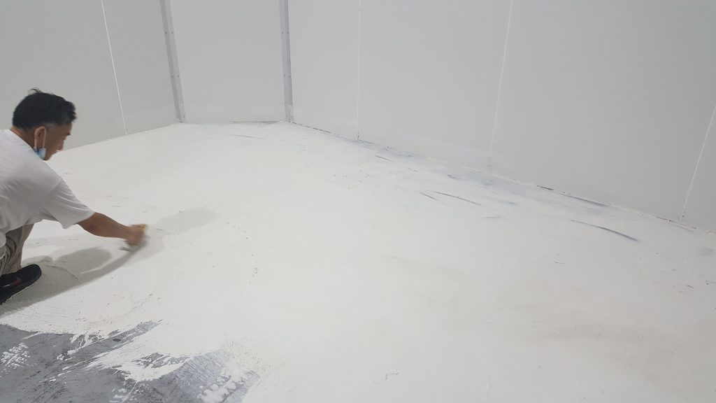 香港葵涌亞洲貨櫃物流中心冷房使用CG100TIC水泥系隔熱保溫塗料後，有效隔熱保溫