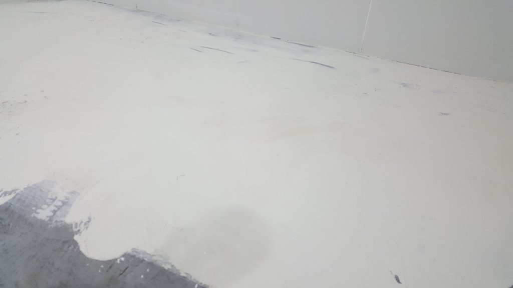香港葵涌亞洲貨櫃物流中心冷房使用CG100TIC水泥系隔熱保溫塗料後，有效隔熱保溫