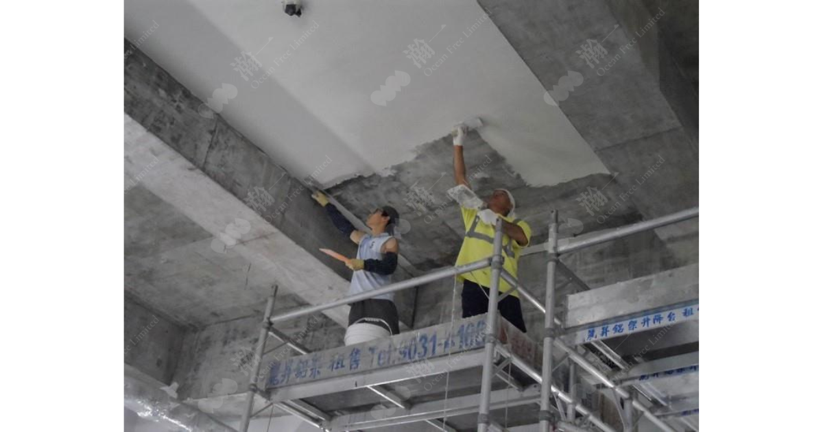 天花牆身保溫工程_施工中_批上CG100TIC水泥系隔熱保溫塗料一層